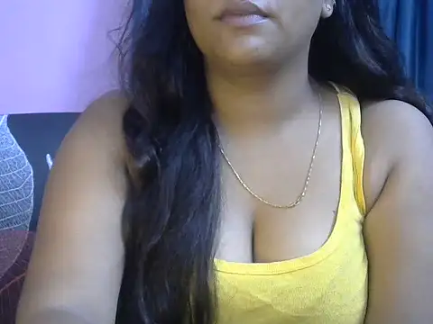 Snapshot of QUEEN-OF-QUEEN chatting on July 2, 2026, 6:58 pm QUEEN-OF-QUEEN online show from July 2, 2026, 6:58 pm