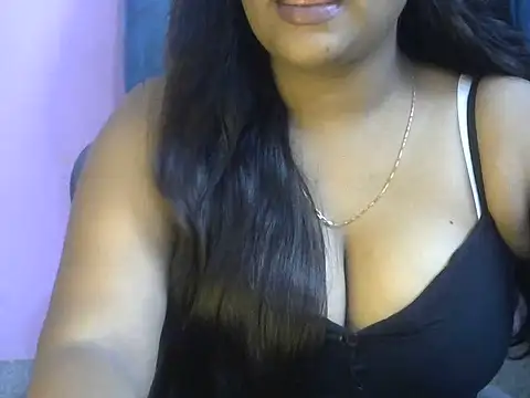 Snapshot of QUEEN-OF-QUEEN chatting on July 6, 2026, 6:54 pm QUEEN-OF-QUEEN online show from July 6, 2026, 6:54 pm