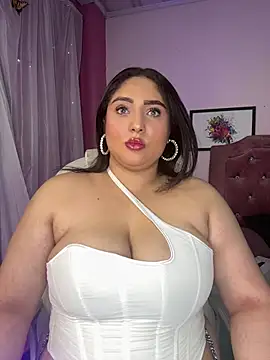 Selenee23 online show from July 10, 2026, 11:24 am