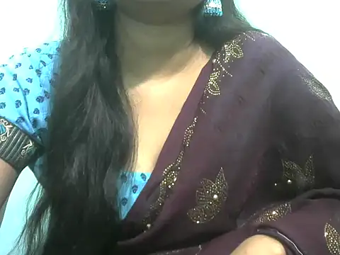 NayraG online show from March 18, 2026, 5:05 pm