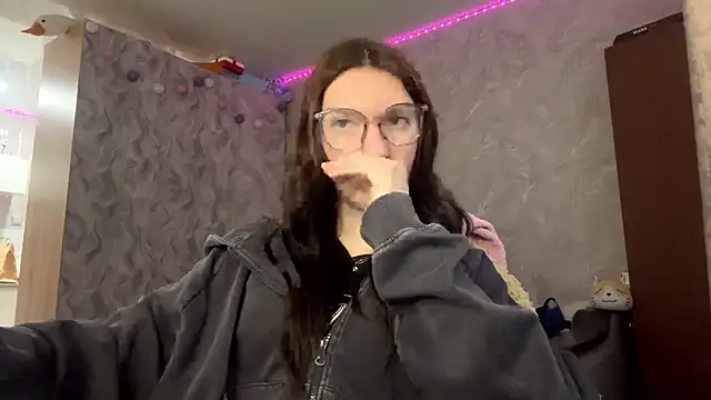 PulpyPalmae online show from March 6, 2026, 11:39 am