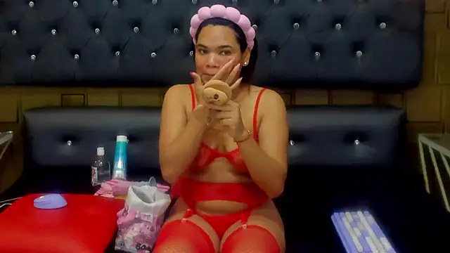 CaroBeltran online show from June 6, 2026, 7:29 pm