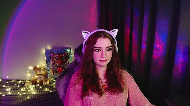 Snapshot of Celia_Sensual_ chatting on July 15, 2026, 8:03 pm Celia Sensual online show from July 15, 2026, 8:03 pm