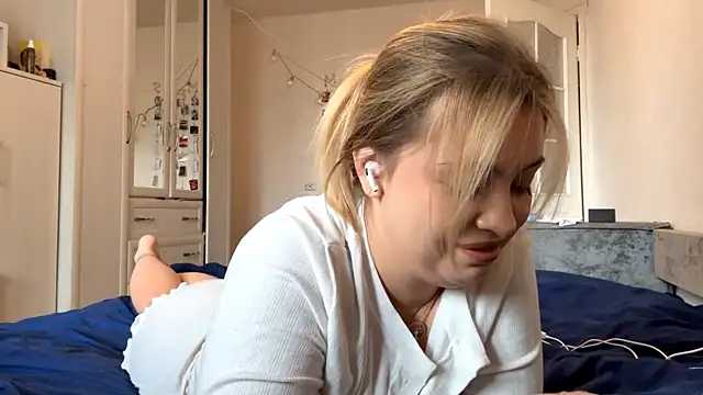 WonderedFlair online show from April 3, 2026, 9:51 am