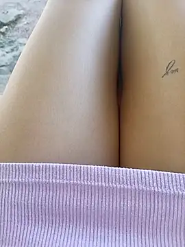 Cata pussyhot online show from May 7, 2026, 6:13 pm