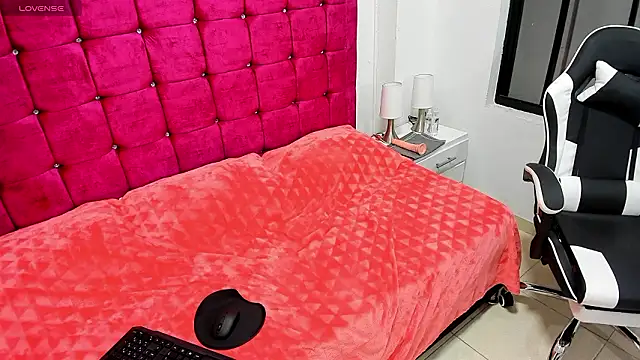 little evangeline2 online show from March 7, 2026, 2:52 am