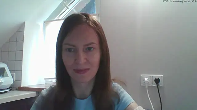 Snapshot of AnnaTight chatting on May 18, 2026, 8:31 am AnnaTight online show from May 18, 2026, 8:31 am