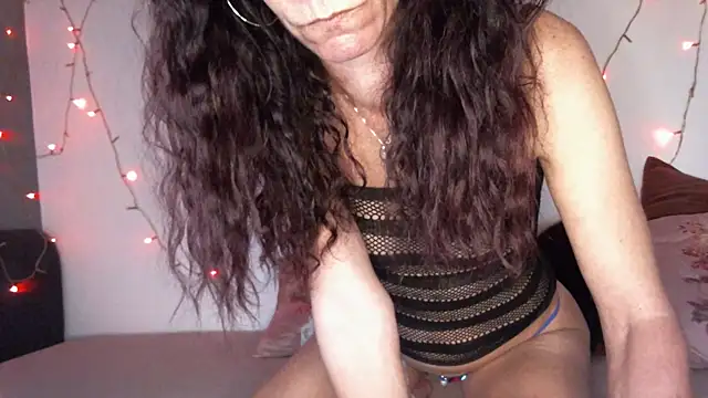 Snapshot of angeleclara@xh chatting on April 24, 2026, 7:38 pm angeleclaraxh online show from April 24, 2026, 7:38 pm