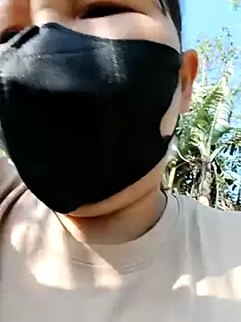 Tini-mimi online show from April 10, 2026, 1:00 am