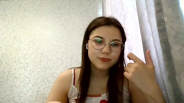 Snapshot of Aurora_Breeze chatting on June 16, 2026, 10:51 am Aurora Breeze online show from June 16, 2026, 10:51 am