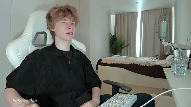 Wawesuc online show from April 17, 2026, 8:28 am