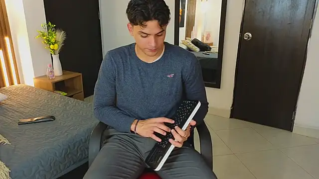 MrAdonis  online show from April 15, 2026, 7:43 pm