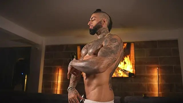 Snapshot of Eros_Dark_ chatting on April 14, 2026, 3:56 am Eros Dark online show from April 14, 2026, 3:56 am