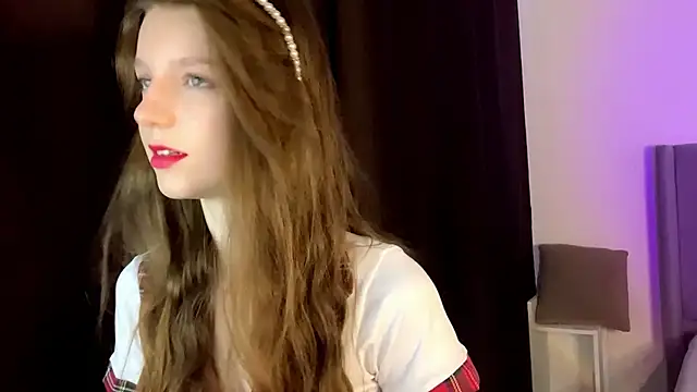 Kissme Kira online show from March 8, 2026, 8:23 pm