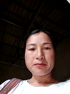 Yuhi3d online show from April 5, 2026, 2:42 am