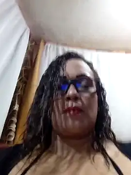 Snapshot of maroita chatting on May 18, 2026, 1:06 pm maroita online show from May 18, 2026, 1:06 pm