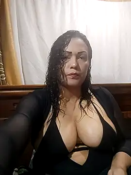 Snapshot of maroita chatting on May 19, 2026, 1:50 pm maroita online show from May 19, 2026, 1:50 pm