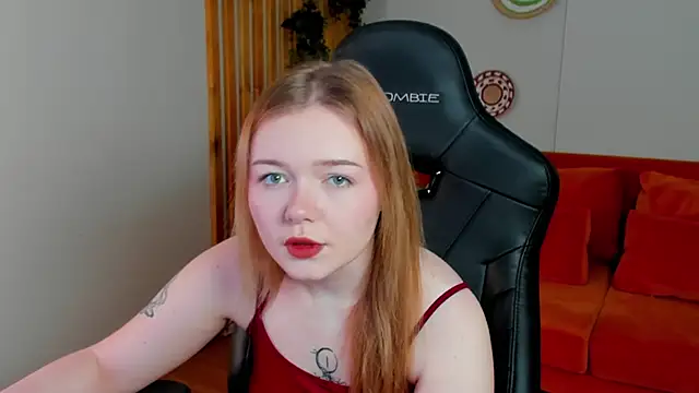 Snapshot of ElinaVale chatting on May 17, 2026, 4:03 pm ElinaVale online show from May 17, 2026, 4:03 pm