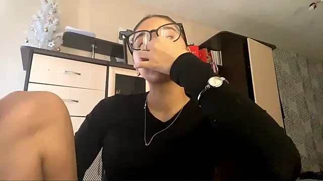 CatherineForbes online show from March 9, 2026, 11:25 am