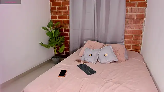 ashley hills  online show from July 11, 2026, 2:14 am