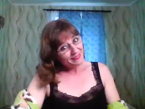 Alisaprice077 online show from May 31, 2026, 12:23 pm