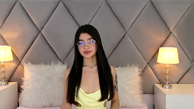 Snapshot of OliviaDiaz chatting on May 30, 2026, 8:06 pm OliviaDiaz online show from May 30, 2026, 8:06 pm