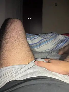 Cr1sXPorn online show from April 18, 2026, 7:01 am