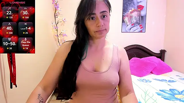 Snapshot of sara_florez12 chatting on July 22, 2026, 11:02 am sara florez12 online show from July 22, 2026, 11:02 am