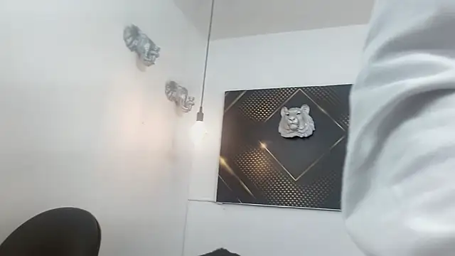 KingOfTemptation online show from April 12, 2026, 3:44 am