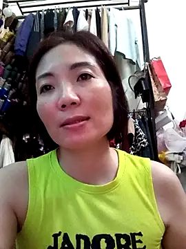Snapshot of Miinn99 chatting on July 12, 2026, 9:11 am Miinn99 online show from July 12, 2026, 9:11 am