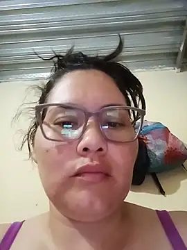 ANNYLATIMIDA online show from May 18, 2026, 2:34 pm