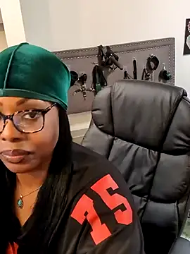 GoddessMarleyMuse online show from April 23, 2026, 11:40 pm