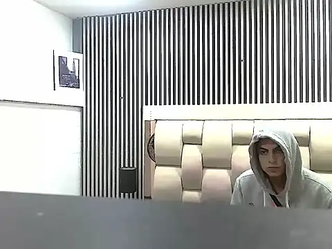 Snapshot of Alex_Wolft chatting on May 13, 2026, 11:40 am Alex Wolft online show from May 13, 2026, 11:40 am