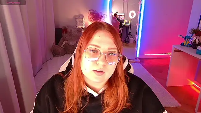 Adelina Mood online show from March 9, 2026, 9:52 pm