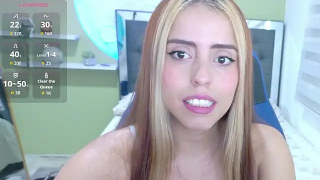 Snapshot of ariah_cute chatting on June 26, 2026, 1:59 pm ariah cute online show from June 26, 2026, 1:59 pm