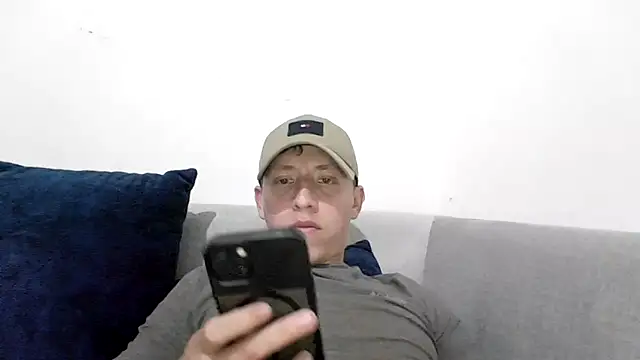 Snapshot of paulcevallos05 chatting on May 27, 2026, 4:31 am paulcevallos05 online show from May 27, 2026, 4:31 am