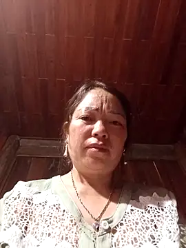 Yellow-pink online show from April 18, 2026, 10:43 pm