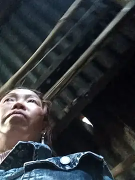 Yellow-pink online show from April 20, 2026, 11:02 am