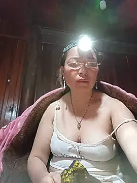 Yellow-pink online show from May 9, 2026, 9:36 am