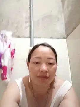 Yellow-pink online show from May 22, 2026, 1:50 pm