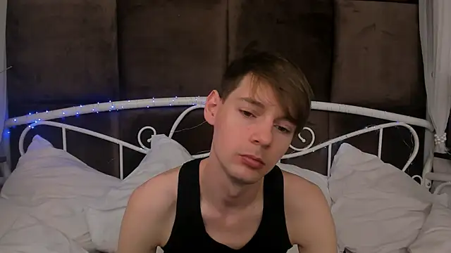 Snapshot of Martin_Perry chatting on May 8, 2026, 9:14 am Martin Perry online show from May 8, 2026, 9:14 am