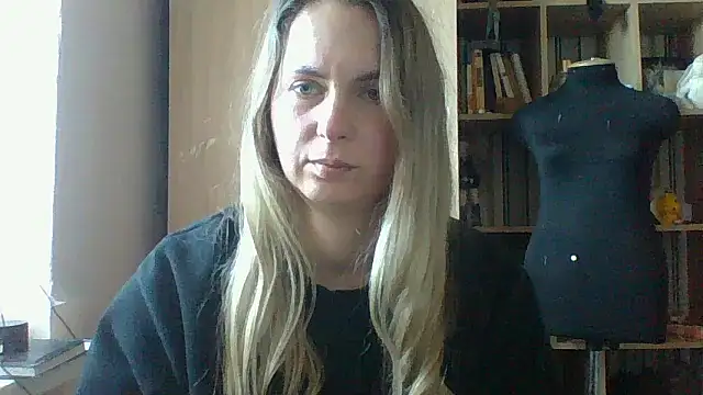 Mollie365 online show from March 11, 2026, 11:49 am