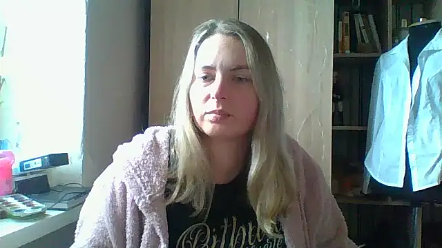 Mollie365 online show from April 4, 2026, 10:57 am