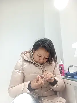 Bigbustbella online show from March 9, 2026, 3:27 pm