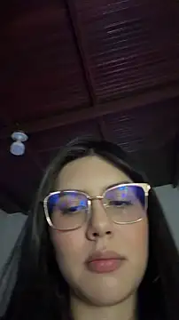 Cloebennet013 online show from May 24, 2026, 2:49 am