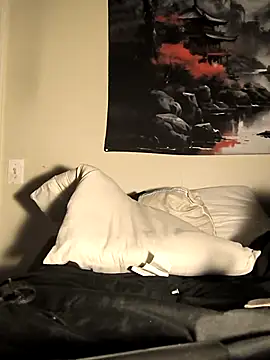 Kayyycatty online show from April 17, 2026, 2:36 am