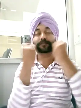 Snapshot of Parm_randhawa chatting on April 24, 2026, 3:58 pm Parm randhawa online show from April 24, 2026, 3:58 pm
