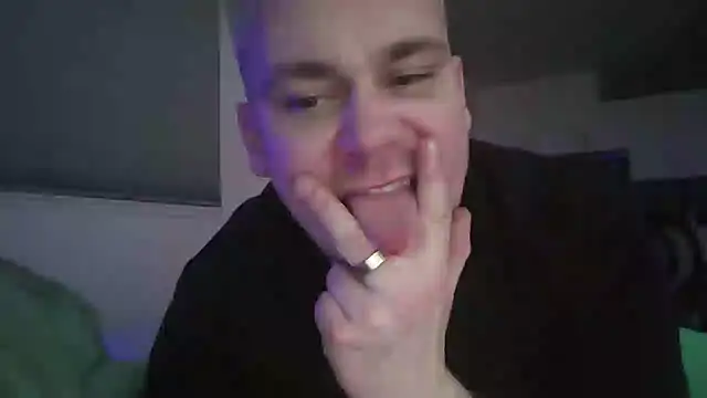 occasionalride1 online show from April 1, 2026, 4:13 am