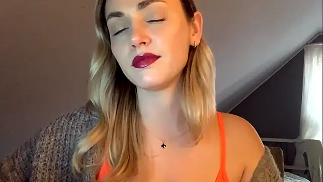 ScarlettSensitive online show from March 12, 2026, 3:40 pm