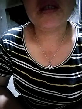 Min-in online show from April 18, 2026, 10:10 pm